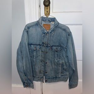 Levi’s denim jacket